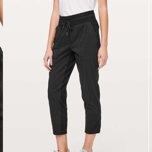 Lululemon Dance Studio Crop *25"